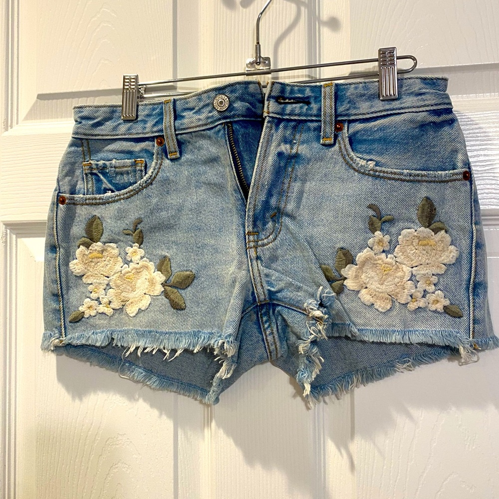 Embroidered Foral Jean Shorts